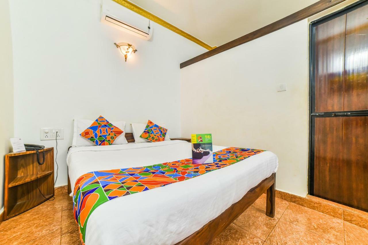 Fabhotel Yoyo Cottage With Pool - Nr Chapora Fort ヴァガトール エクステリア 写真