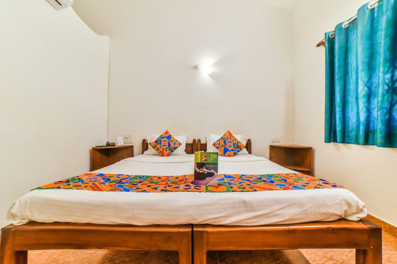 Fabhotel Yoyo Cottage With Pool - Nr Chapora Fort ヴァガトール エクステリア 写真